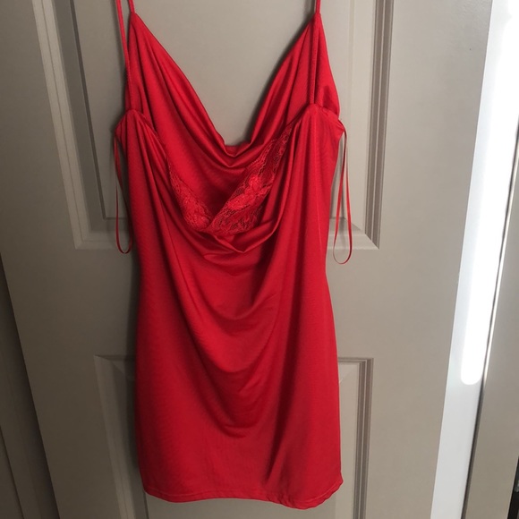 REVOLVE red mini dress - Picture 3 of 4